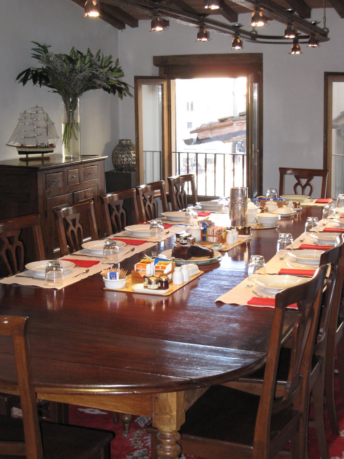 Web boutique hotel in piazza della signoria: Follow Us 2 Tuscany In piazza Della Signoria B&B, our Fiat